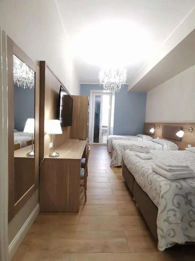 Opera Relais 85 Bed & Breakfast Messina