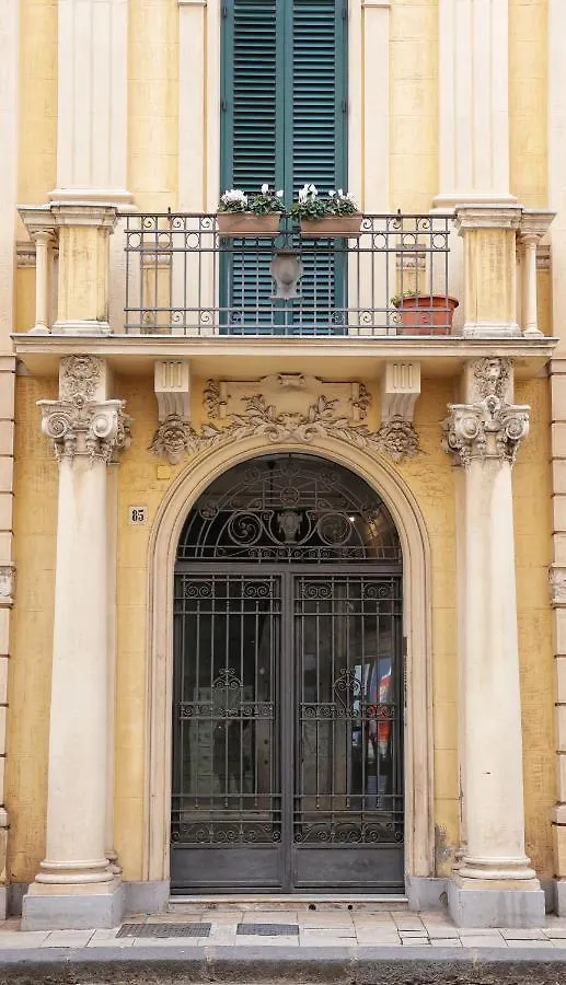 Opera Relais 85 Bed & Breakfast Messina
